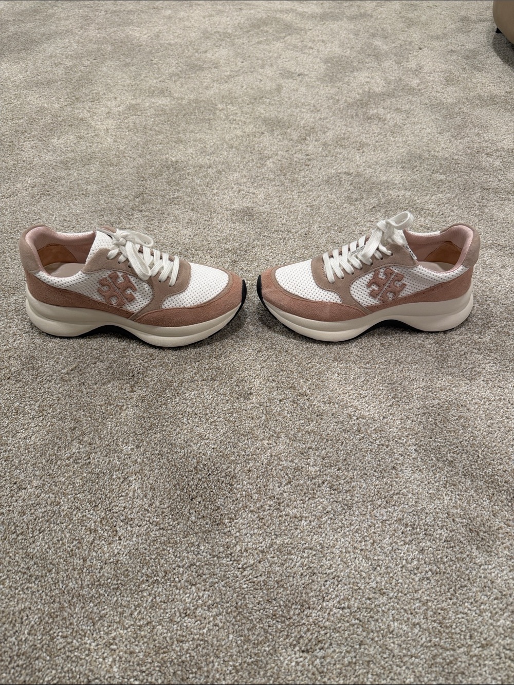 Tory Burch kick trainer sz 7 blush and White Platform Lace-Up Sneakers excellent